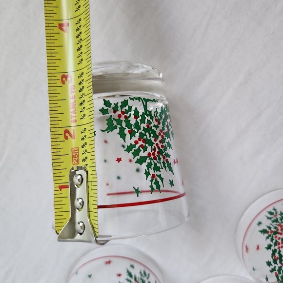 Vintage Christmas Holly Berry Leaf Tree Star Stars Glasses Set of 4 10oz Red - Picture 4 of 7